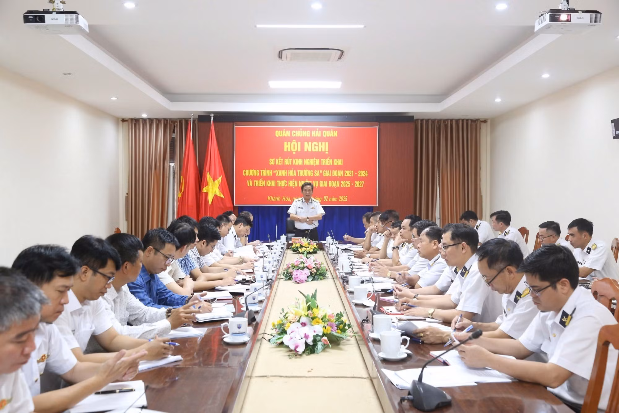 potal-huy-dong-ho-tro-hon-500-ngan-cay-xanh-de-xanh-hoa-truong-sa-7867792.jpg