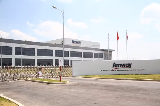 Nhà máy Amway tại Bình Dương nhận 2 chứng nhận quốc tế ảnh 1