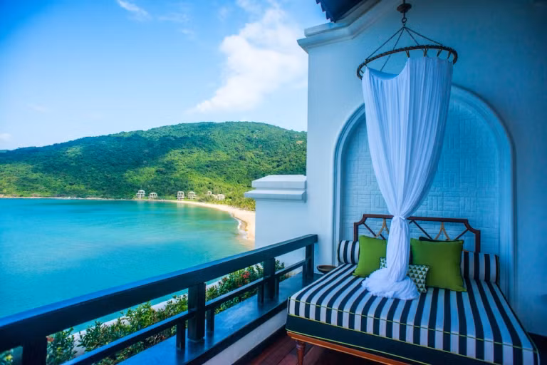 InterContinental Đà Nẵng tiếp tục được Tạp chí Business Traveller vinh danh ảnh 3
