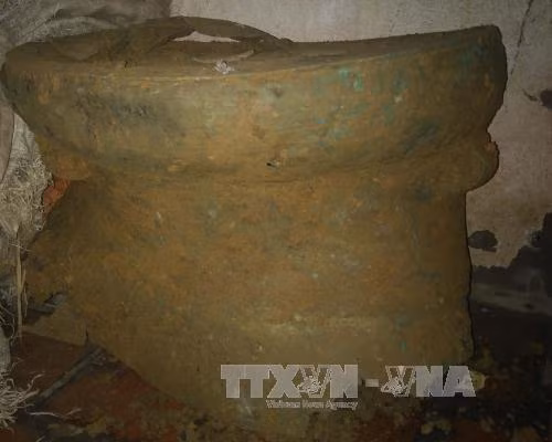 Phát hiện trống đồng hơn 2.000 tuổi gần Thành Nhà Hồ ảnh 1
