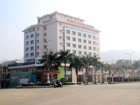 Tiếp tục thu hồi “sao” một số khách sạn chưa đạt chuẩn ảnh 1