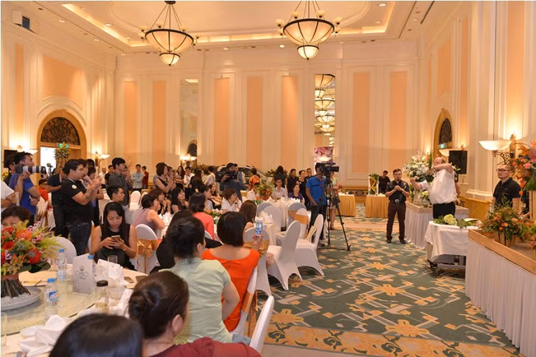 Trình diễn hoa nghệ thuật Dalat Hasfarm ảnh 7