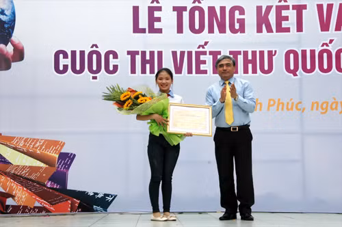 Nữ sinh Việt đạt giải Nhất viết thư quốc tế UPU ảnh 1