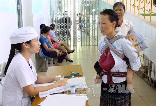 Ngành y tế quyết tâm đổi mới toàn diện chất lượng dịch vụ ảnh 2