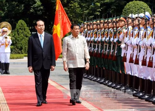Chủ tịch nước Trần Đại Quang hội đàm với Tổng thống Philippines ảnh 1