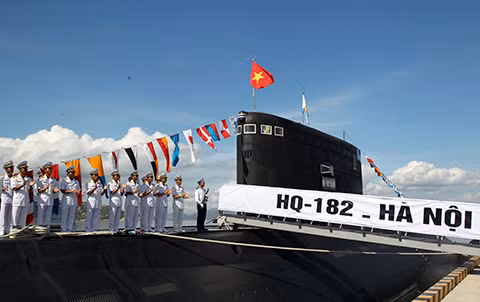 Nga sắp sửa chế tạo tàu ngầm thứ 6 cho Việt Nam ảnh 1