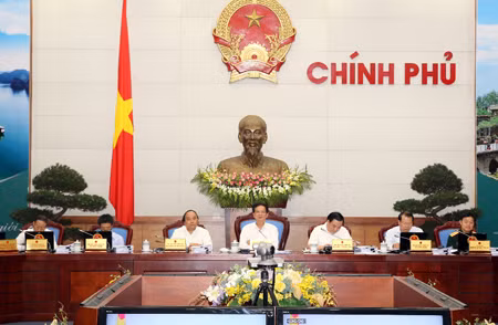 Đẩy mạnh giải ngân các dự án đầu tư ảnh 1