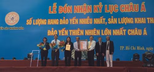 Yến sào Khánh Hòa đón nhận kỷ lục Châu Á ảnh 1