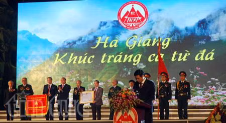 Con đường Hạnh phúc – Con đường huyền thoại ảnh 1
