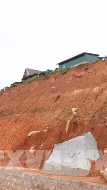 Cảnh báo lũ quét, sạt lở đất ở Khánh Hòa và Lâm Đồng