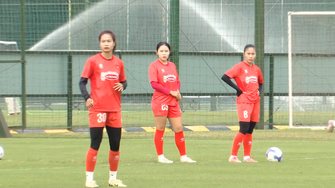 Đội tuyển nữ Việt Nam tích cực nâng cao thể lực