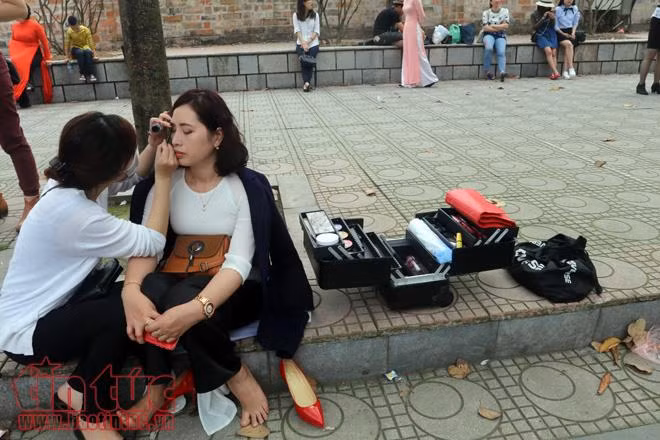 Mê mệt sắc tím hoa ban giữa trời Xuân Hà Nội ảnh 13