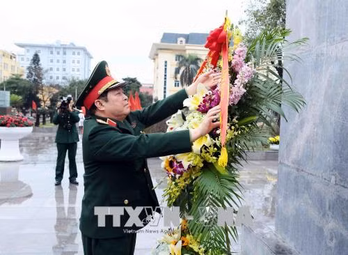 Đại tướng Ngô Xuân Lịch thăm và làm việc tại Hưng Yên ảnh 3