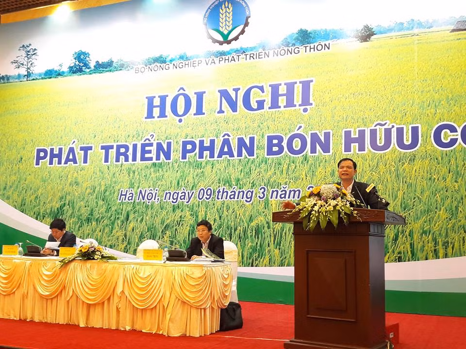 Lạm dụng phân bón vô cơ sẽ gây nhiều hệ lụy đến chất lượng nông sản ảnh 1