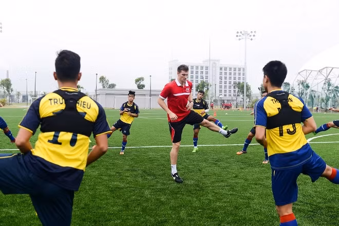 Trường học của các cầu thủ U23 tuyển sinh khóa 10, tìm kiếm tài năng trẻ trên toàn quốc ảnh 2