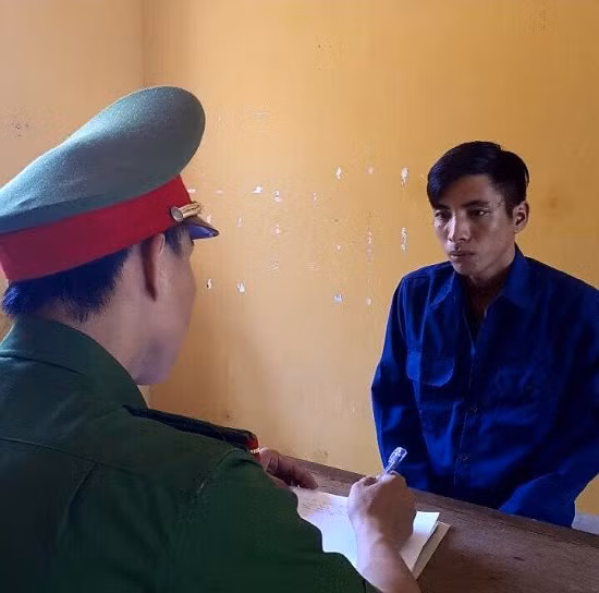 Bắt đối tượng trốn tội truy nã 'Lạm dụng tín nhiệm chiếm đoạt tài sản' ảnh 1