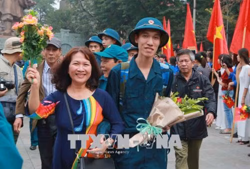 Thanh niên Thủ đô nô nức lên đường nhập ngũ ảnh 3