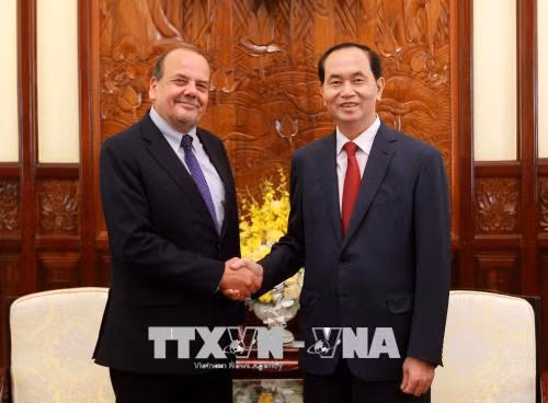 Chủ tịch nước Trần Đại Quang tiếp Đại sứ Chile tới chào kết thúc nhiệm kỳ ảnh 1