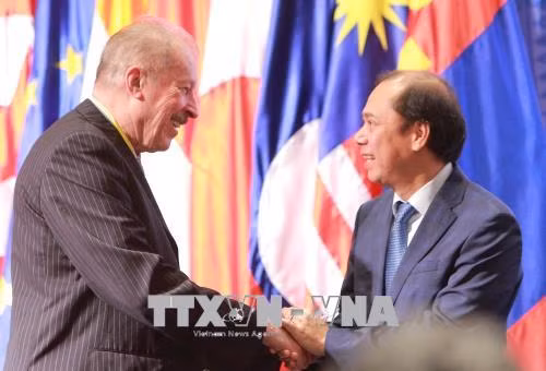 Cuộc họp lần thứ 12 Nhóm các Chuyên gia và Nhân vật nổi tiếng của Diễn đàn Khu vực ASEAN ảnh 1