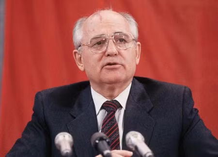 Cựu Tổng thống Gorbachev kêu gọi phương Tây lắng nghe Putin ảnh 1