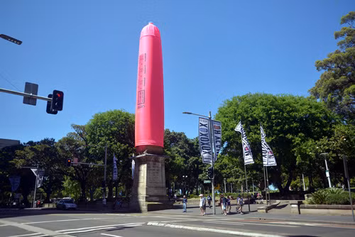 Bao cao su khổng lồ tại Sydney ảnh 1