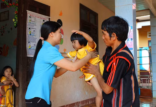 Hỗ trợ nuôi dạy trẻ em vùng cao ảnh 2