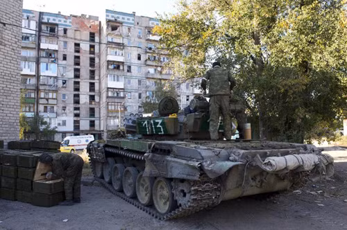OSCE quan ngại về xe tăng xuất hiện ở Ukraine ảnh 1