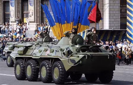 Ukraine chi 60 triệu USD mua sắm vũ khí ảnh 1