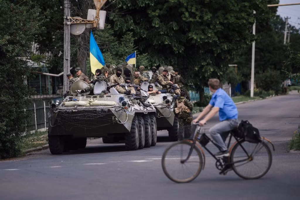 Nga kêu gọi Ukraine ngừng chiến dịch quân sự ở miền Đông ảnh 1