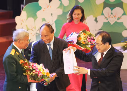 Lắng sâu nghĩa tình Tây Bắc ảnh 1