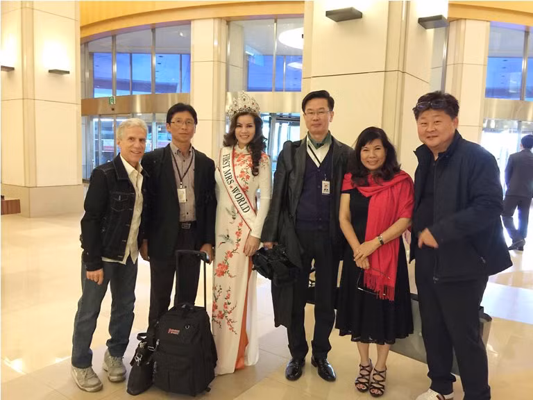 Hoa hậu Kim Hồng được chào đón nồng nhiệt tại Mrs. World 2016 ảnh 9