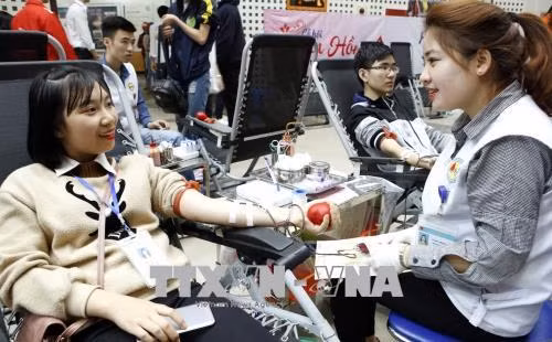 Hơn 10.200 đơn vị máu được tiếp nhận trong Lễ hội Xuân Hồng 2018 ảnh 1