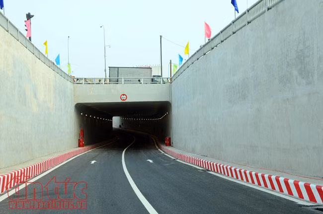 Thông xe hầm chui ở nút giao 3 tầng cửa ngõ Tây Bắc TP Hồ Chí Minh ảnh 3