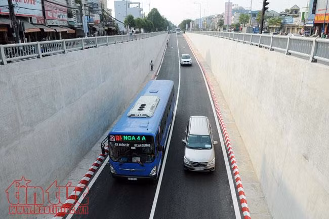 Thông xe hầm chui ở nút giao 3 tầng cửa ngõ Tây Bắc TP Hồ Chí Minh ảnh 6