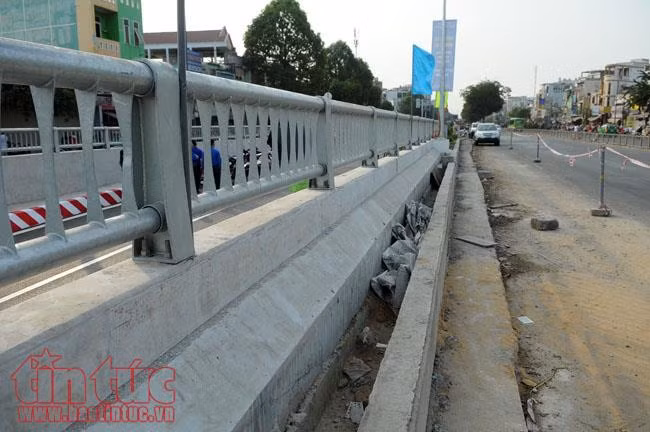 Thông xe hầm chui ở nút giao 3 tầng cửa ngõ Tây Bắc TP Hồ Chí Minh ảnh 11