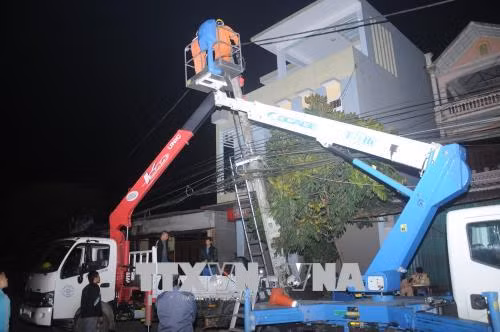  Xe biển xanh đâm gẫy cột điện tại Bắc Kạn ảnh 3