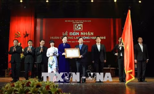 Cục Điện ảnh đón nhận Huân chương Lao động hạng Nhì ảnh 1