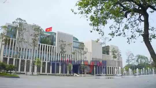 Hoàn thiện thể chế, nâng cao hiệu quả thi hành pháp luật