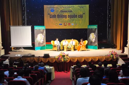 “Linh thiêng cội nguồn 2014” ảnh 1