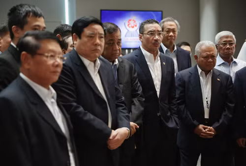 Không để ASEAN trở thành công cụ của các nước lớn ảnh 1