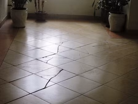 Dân chưa kịp tái định cư, nhà đã hỏng ảnh 17