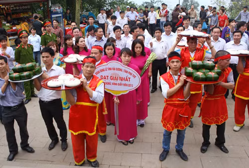 Giỗ tổ Hùng Vương: Hội tụ khối đại đoàn kết toàn dân tộc ảnh 1