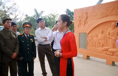 Các điểm di tích Điện Biên Phủ hút du khách tham quan ảnh 5