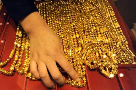 Giá vàng giảm thấp nhất 7 tuần ảnh 1