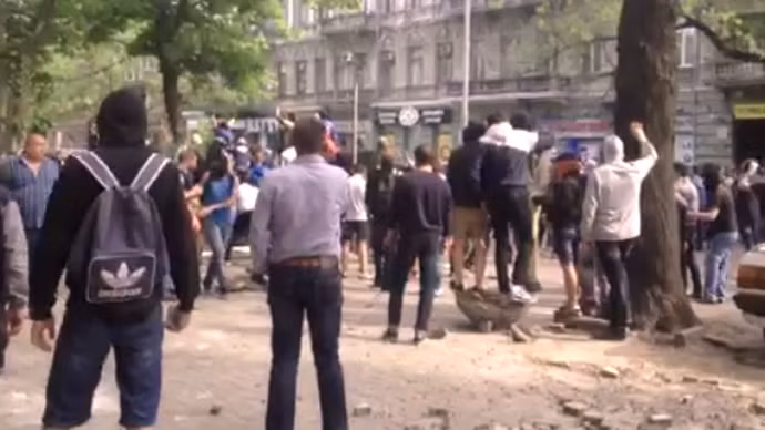 Hai phe đụng độ chết người ở Odessa, Ukraine ảnh 2