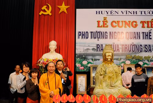 Cung tiến tượng Phật ngọc cho chùa Trường Sa Lớn ảnh 1