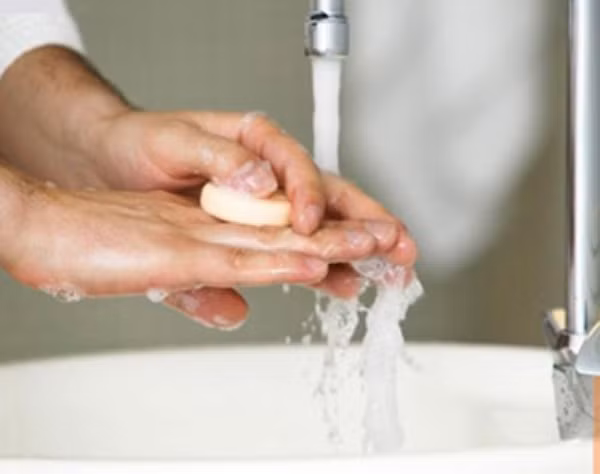 WHO khuyến cáo biện pháp phòng, chống bệnh tay chân miệng ảnh 1