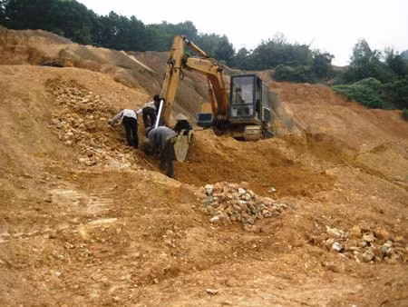 Xử lý nghiêm các trường hợp khai thác khoáng sản trái phép ảnh 1