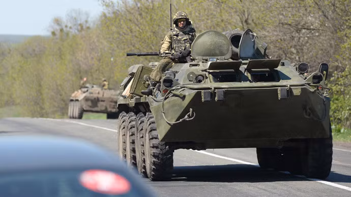Ukraine: Giao tranh ác liệt ở Slavyansk, 4 trực thăng bị bắn rơi ảnh 1