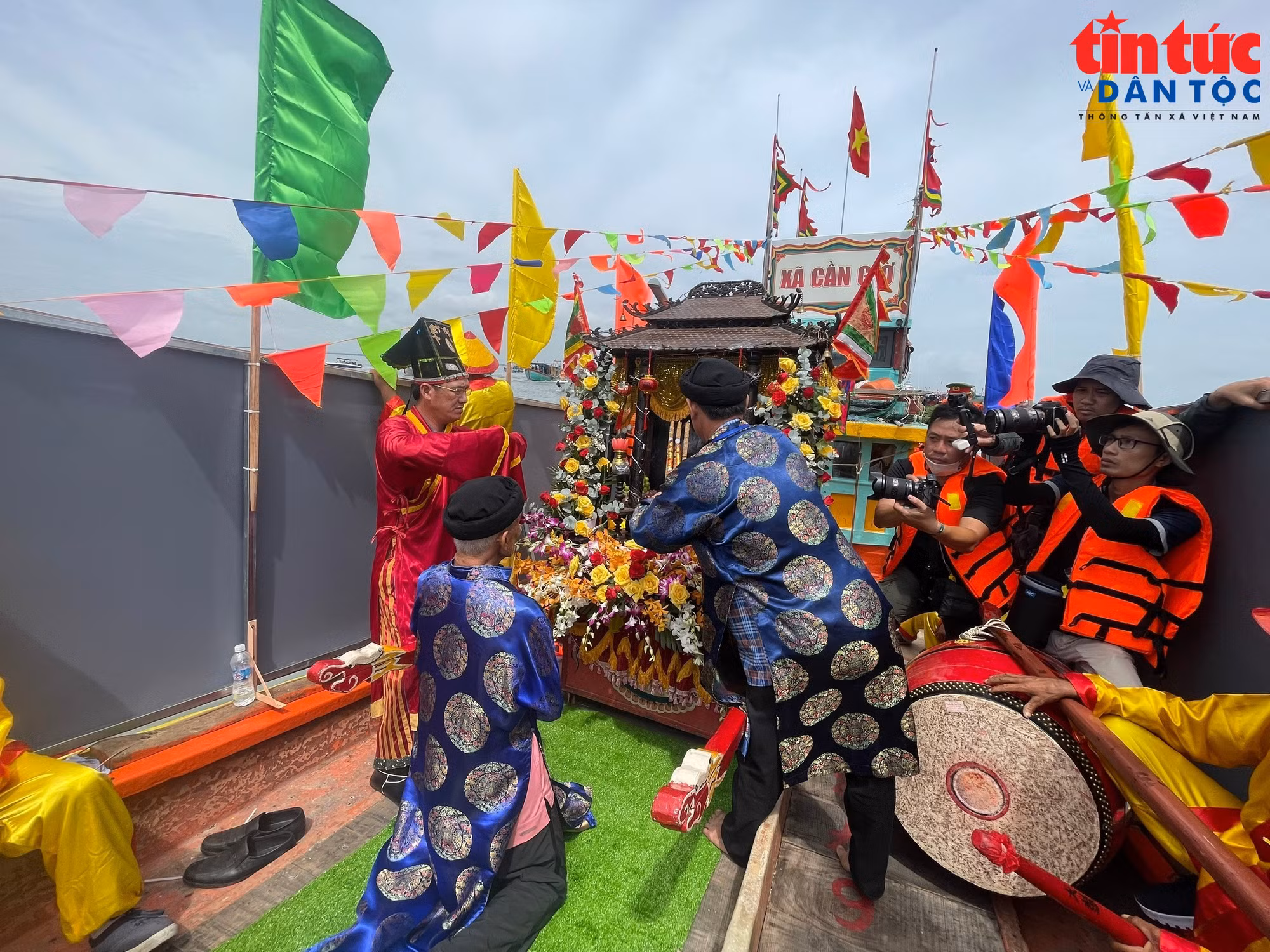 baotintuc_tr_takhunhec.jpg